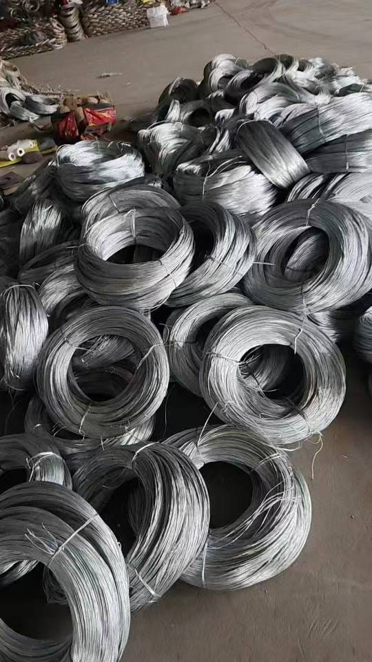 galvanised wire coil